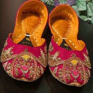 Beautiful khusaa,handmade, pink with embroidery